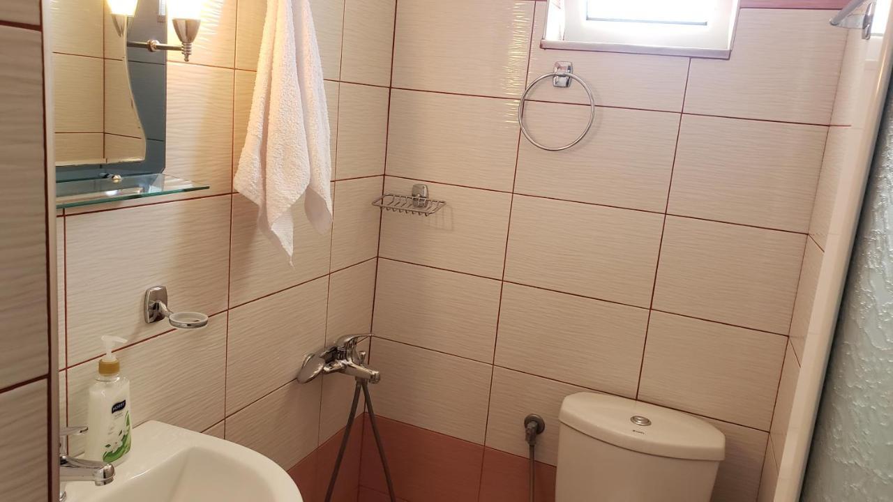 Guesthouse Shehu Ksamil Kültér fotó