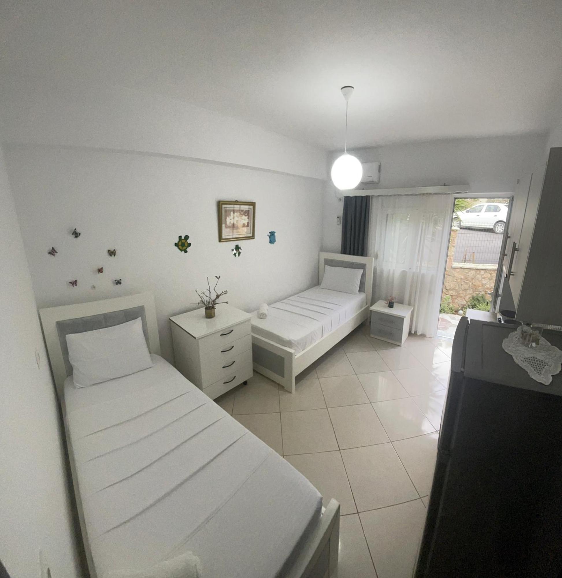 Guesthouse Shehu Ksamil Kültér fotó