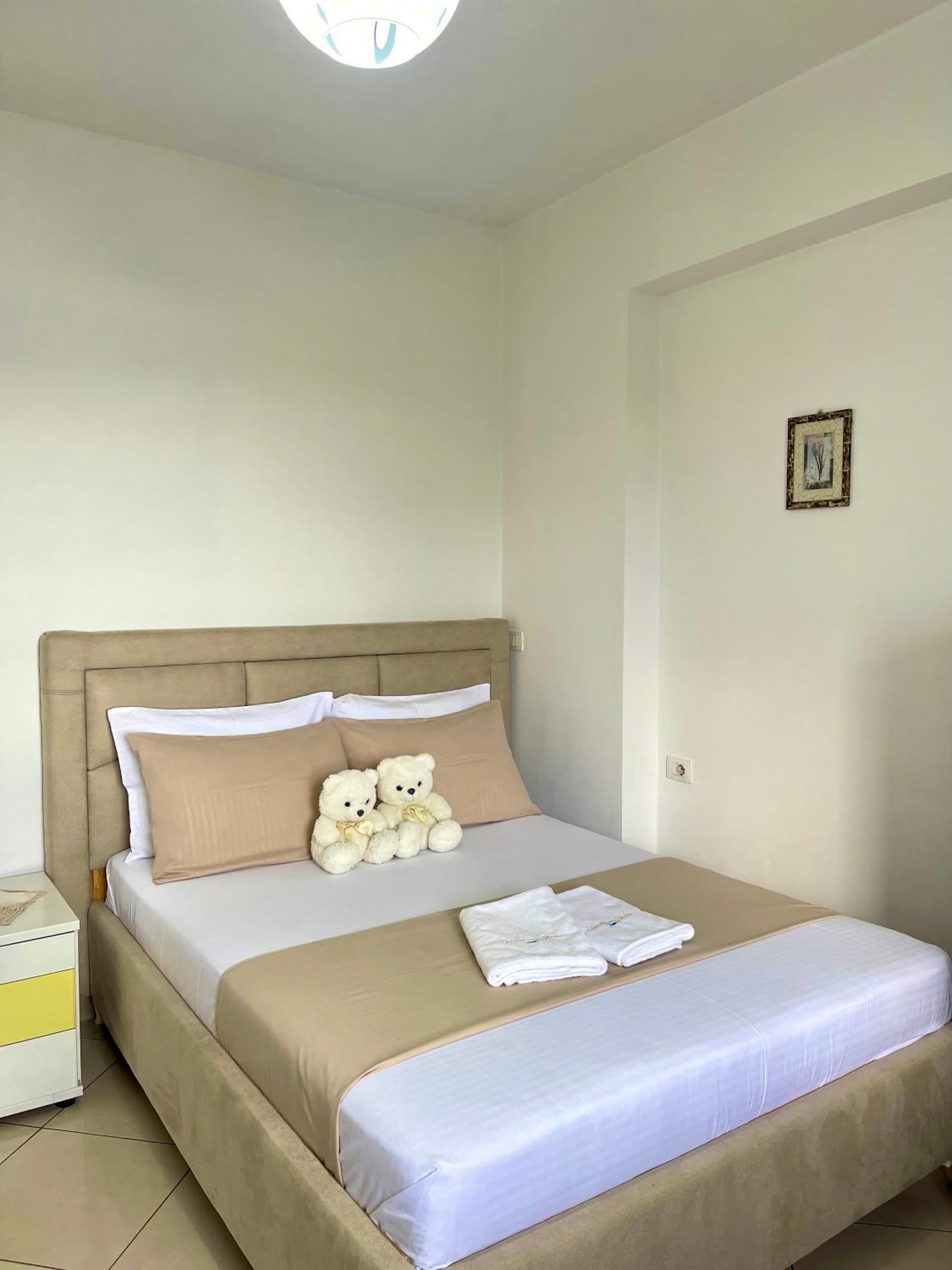 Guesthouse Shehu Ksamil Kültér fotó